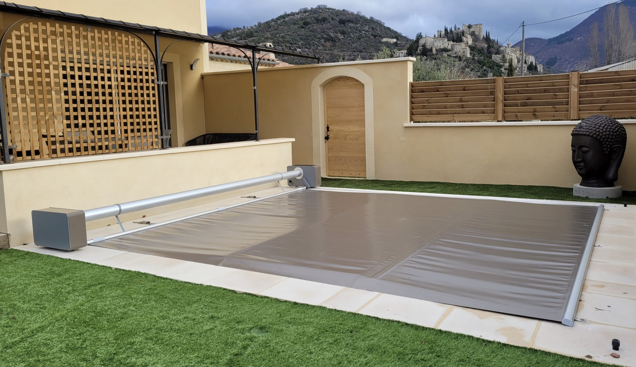 Bâche automatique pour couverture de piscine